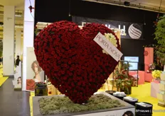 What better to make a hart with than with red roses?